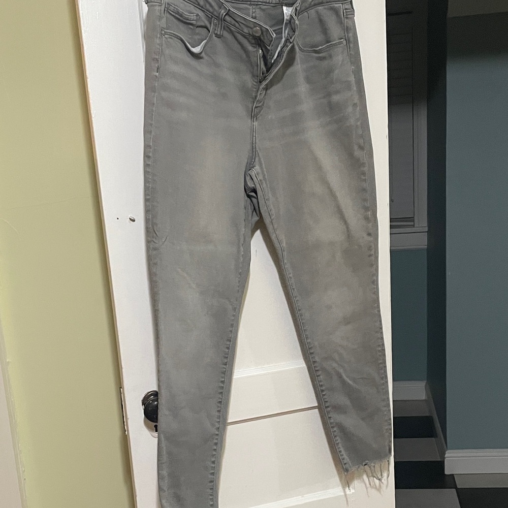 Banana Republic Women's Skinny Jeans in Gray